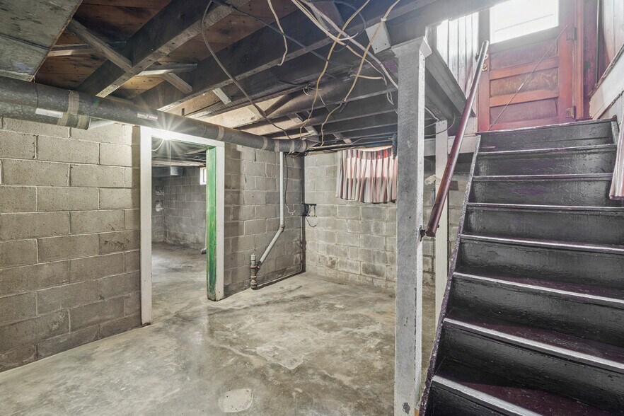 More Photos Of 2935 US-169, Mount Ayr Land For Sale