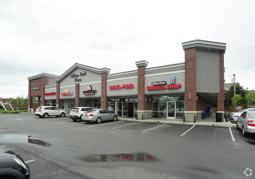 More Photos Of 1028 Route 146, Clifton Park Restaurant For Lease