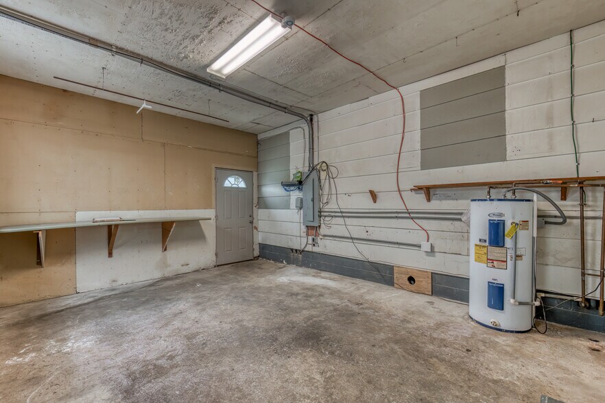 More Photos Of 3545 W Market St, Johnson City Industrial For Sale