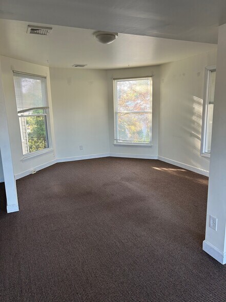 More Photos Of 1698 Post Rd E, Westport Office Residential For Sale