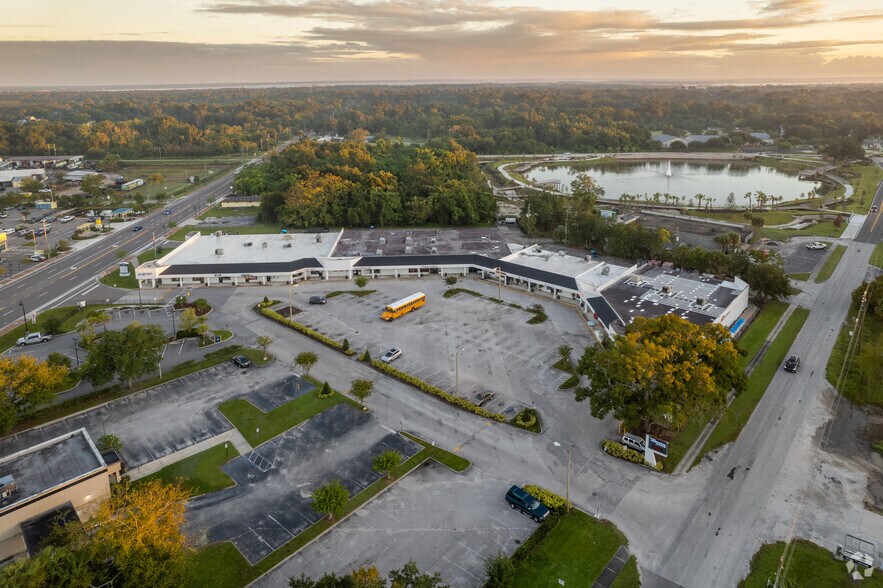 More Photos Of 81-125 Geneva Dr, Oviedo Unknown For Lease