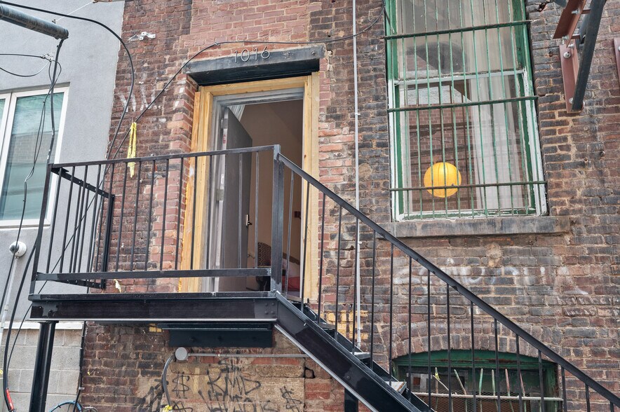 More Photos Of 1016 Fifth Ave, Pittsburgh Storefront Retail Residential For Sale