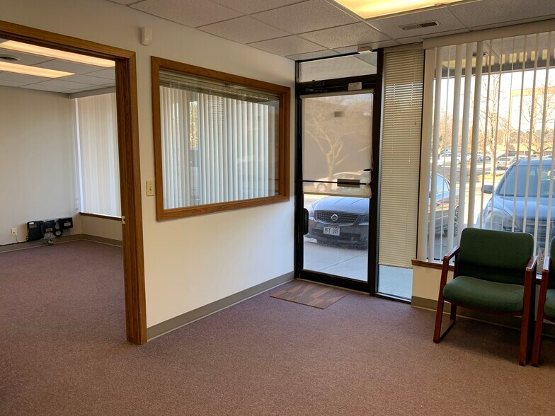 More Photos Of 301 S 70th St, Lincoln Office For Lease
