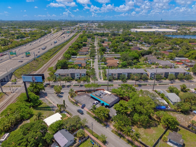 More Photos Of 601 NW 22nd Rd, Fort Lauderdale Restaurant For Sale