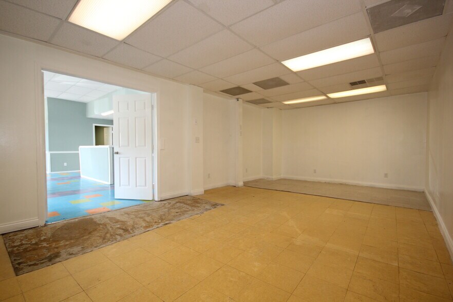 More Photos Of 1823 N Main St, Dayton Daycare Center For Sale