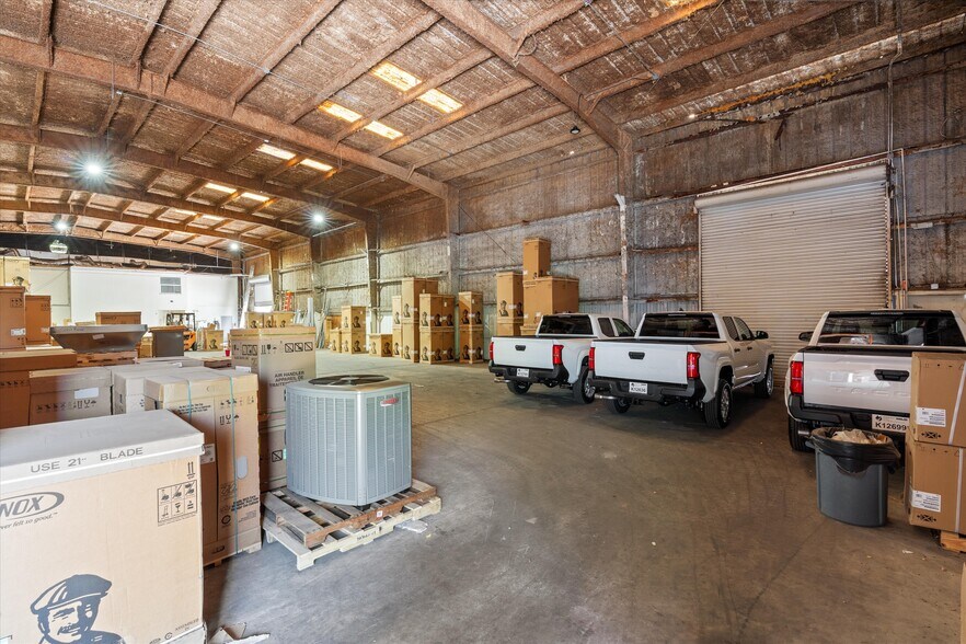 More Photos Of 120 Southridge Rd, Delray Beach Warehouse For Sale