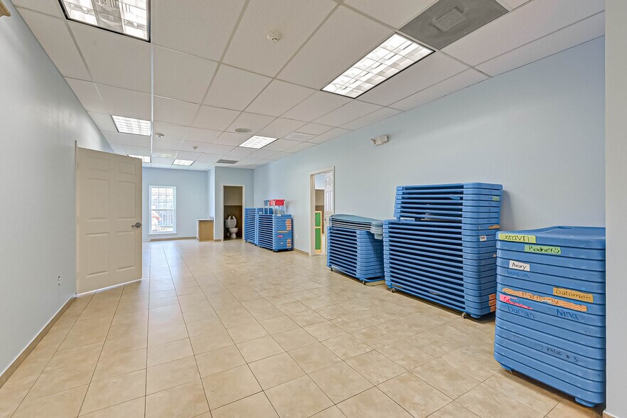 More Photos Of 2105 Cypress Landing Dr, Houston Daycare Center For Sale
