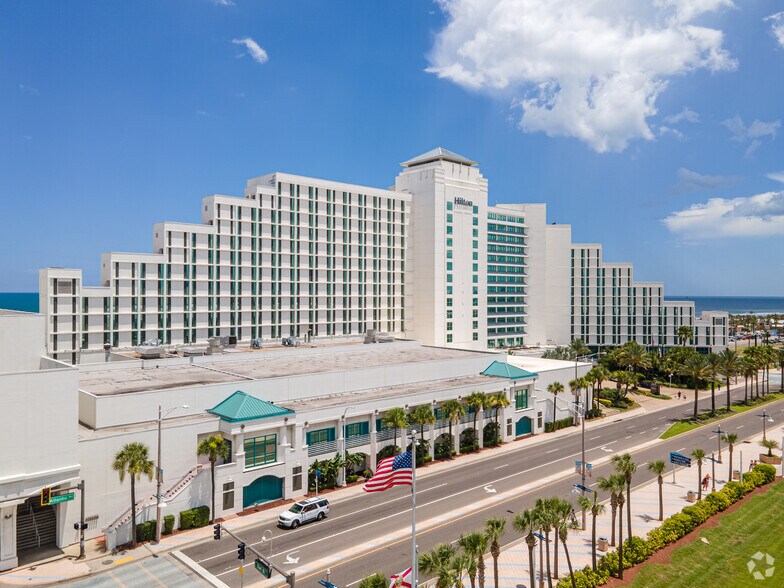 More Photos Of 100 N Atlantic Ave, Daytona Beach Hotel For Lease