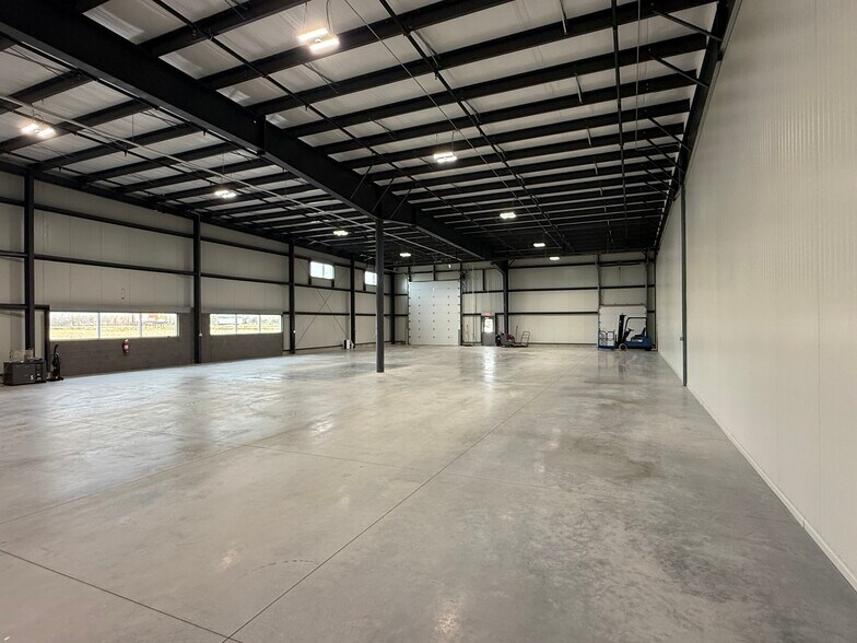 More Photos Of 72 W 64th St, Holland Manufacturing For Sale