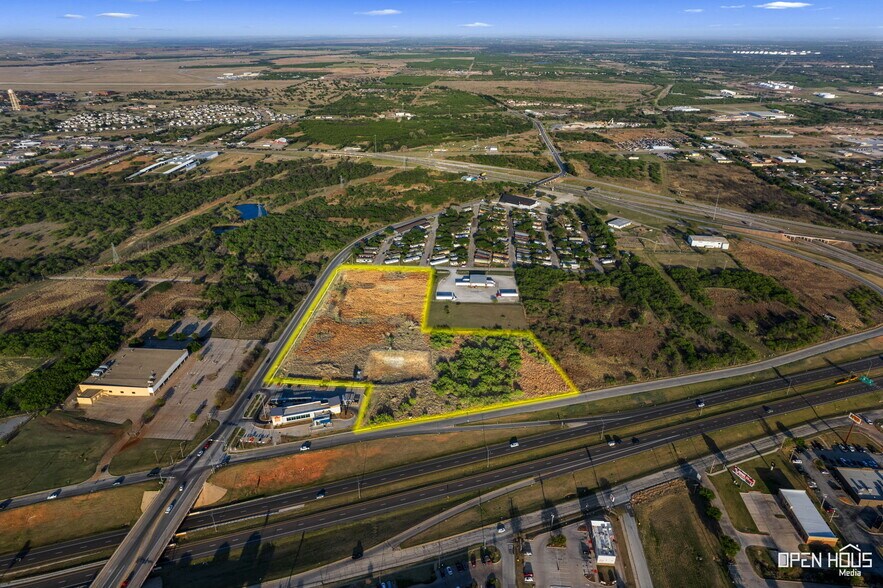 More Photos Of 2221 Airport Dr, Wichita Falls Land For Sale