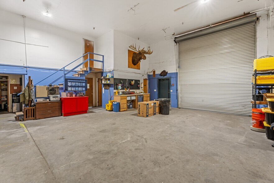More Photos Of 902 Waugh Ln, Ukiah Warehouse For Sale