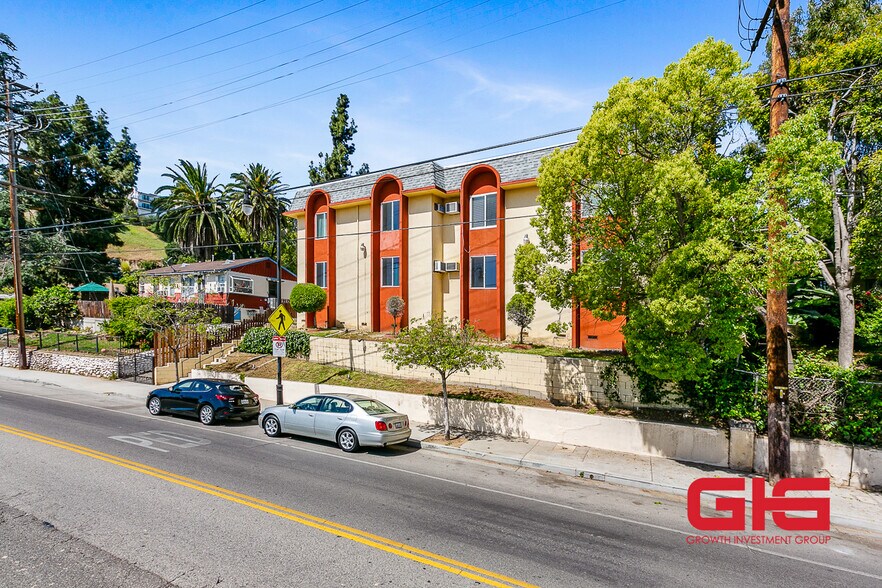More Photos Of 4121 Marmion Way, Los Angeles Apartments For Sale
