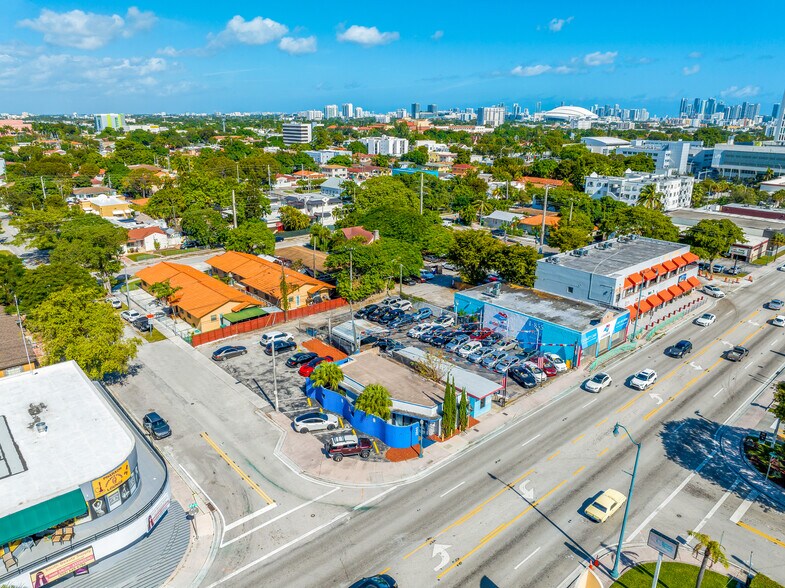 More Photos Of 2945 SW 8th St, Miami Medical For Sale