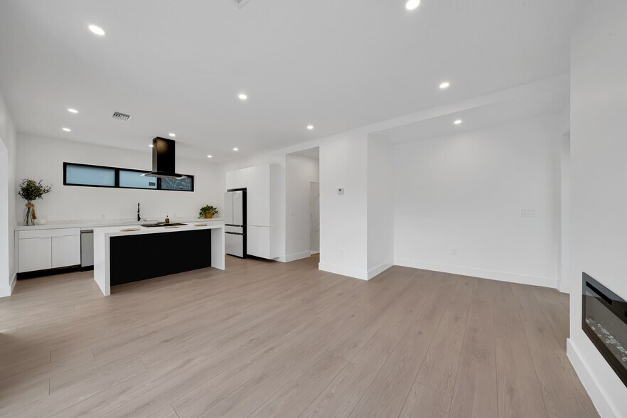 More Photos Of 1370 SW 5th St, Miami Apartments For Sale