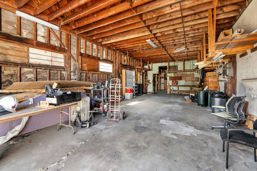 More Photos Of 24816-24820 Narbonne Ave, Lomita Storefront For Sale