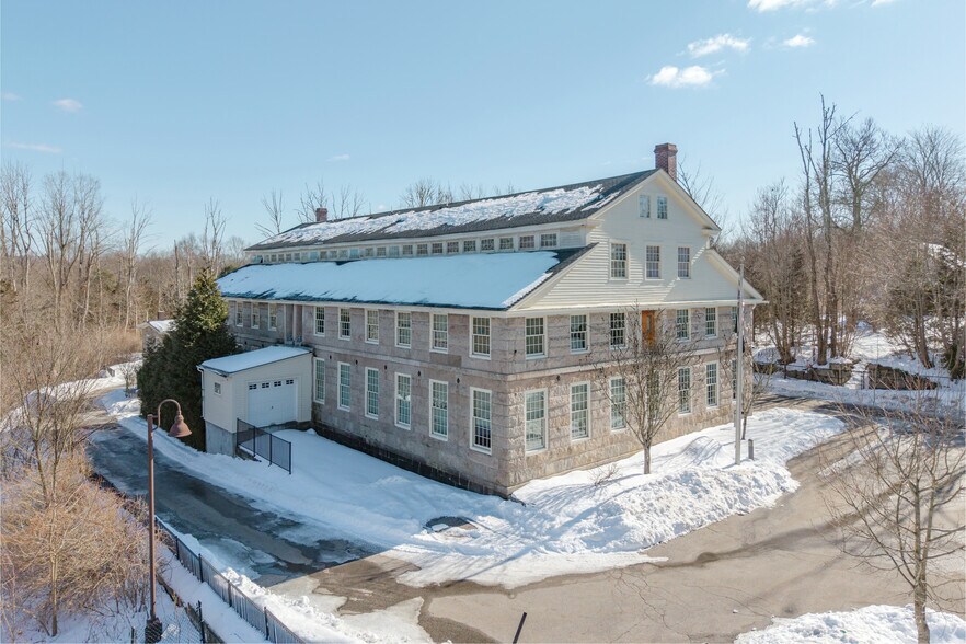 More Photos Of 332 Canonchet Rd, Rockville Apartments For Sale