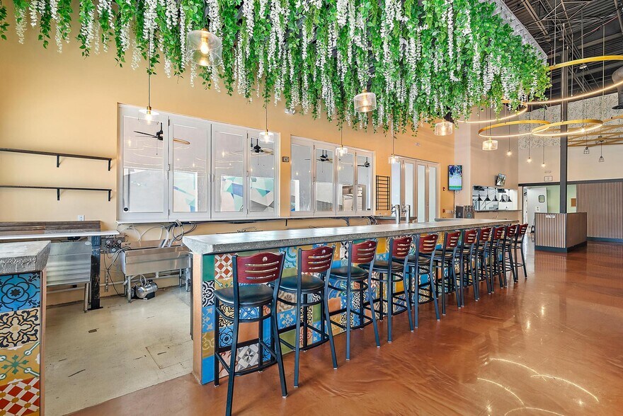 More Photos Of 604 Lake Avenue, Lake Worth Beach Restaurant For Lease