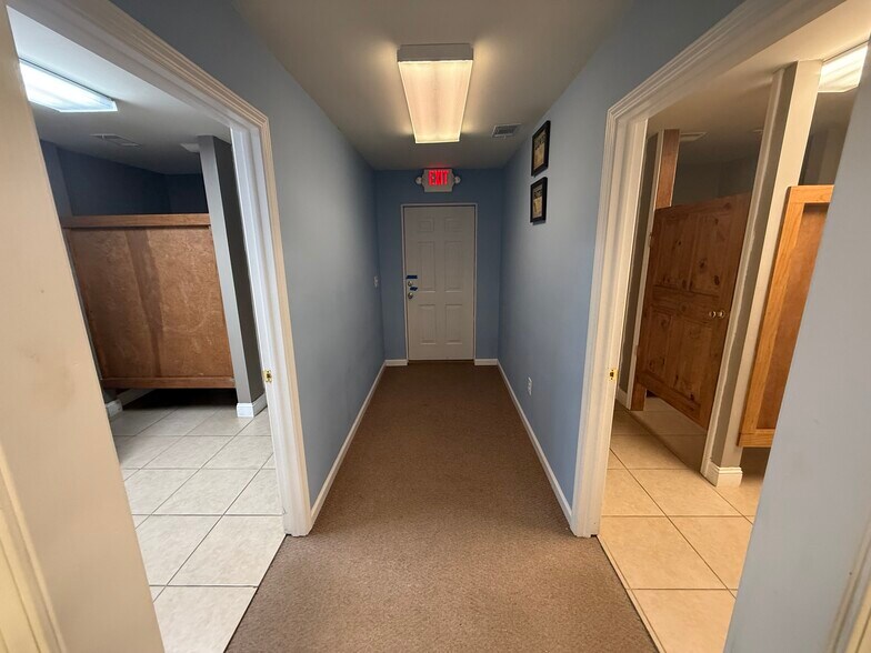 More Photos Of 320 Mill Creek Dr, Hull Religious Facility For Sale