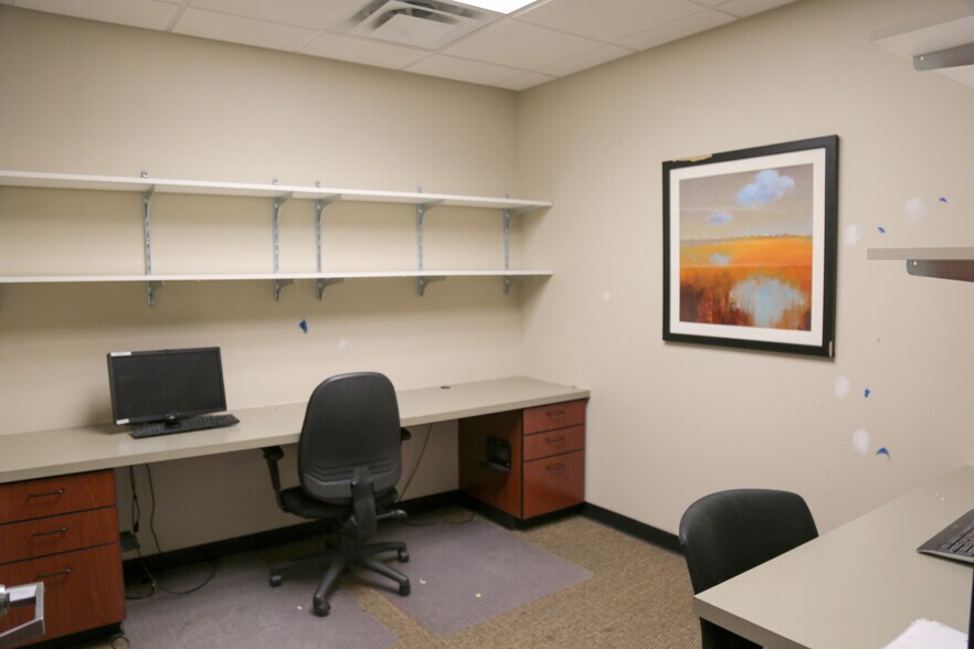 More Photos Of 5800-5810 Lomas Blvd NE, Albuquerque Medical For Lease