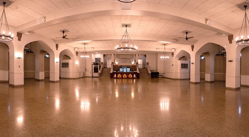 More Photos Of 400 NE Perry Ave, Peoria Theater Concert Hall For Sale