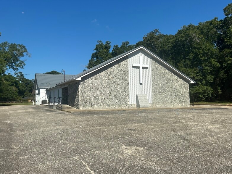 Primary Photo Of 223 Saraland Blvd S, Saraland Specialty For Sale