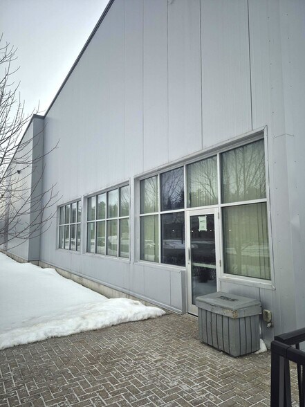 More Photos Of 1680 Vimont Ct, Ottawa Warehouse For Lease