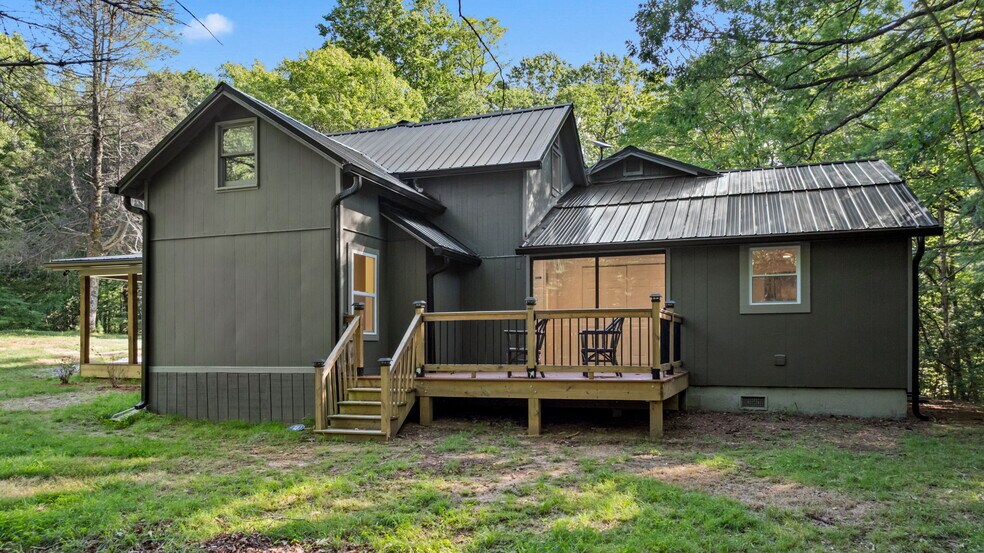 More Photos Of 122 Highlands View Rd, Highlands Specialty For Sale