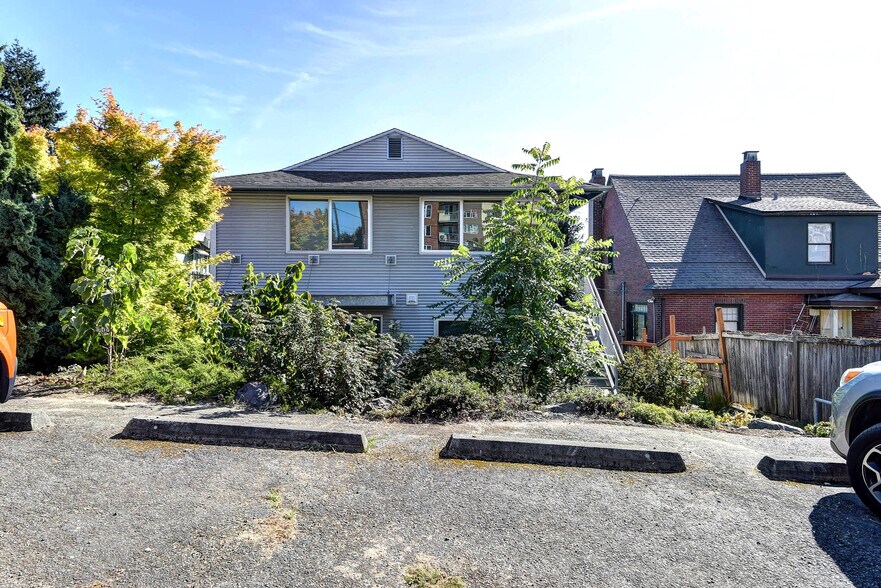 More Photos Of 1822 S King St, Seattle Apartments For Sale