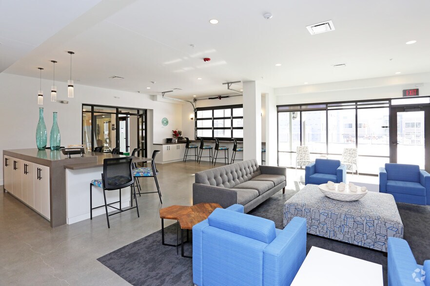 More Photos Of 1415 Cuming St NE, Omaha Apartments For Lease
