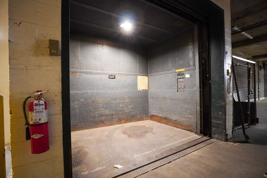 More Photos Of 1612-1616 Moore St, Cincinnati Manufacturing For Sale