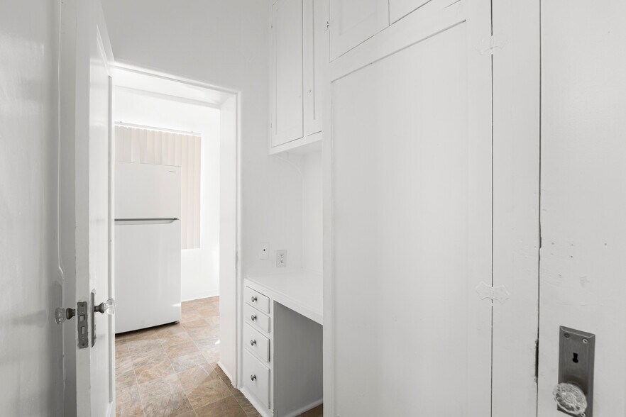 More Photos Of 2335 Miramar St, Los Angeles Apartments For Sale