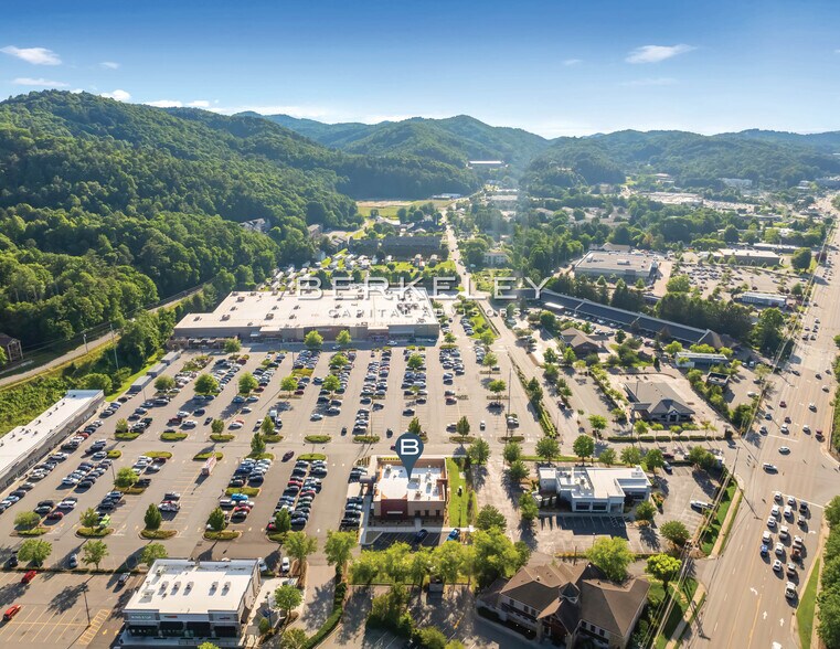 More Photos Of 187 Watauga Village Dr, Boone Restaurant For Sale