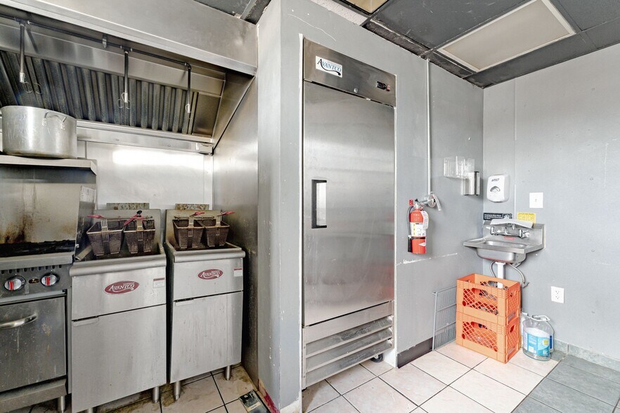 More Photos Of 936 E 8th Ave, Homestead Bar For Sale