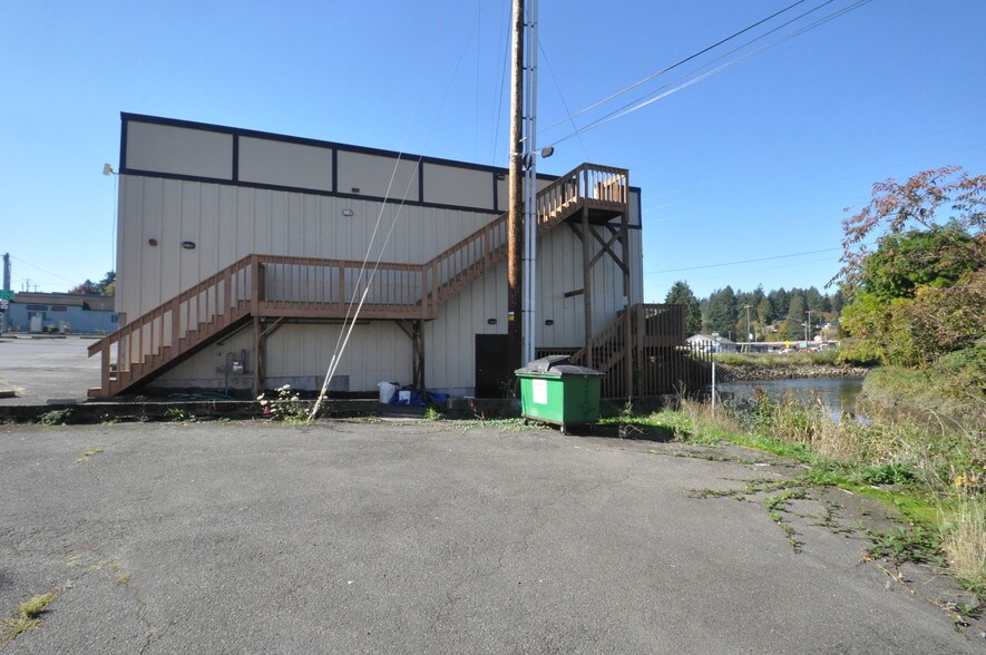 More Photos Of 50 W Columbia River Hwy, Clatskanie Restaurant For Sale