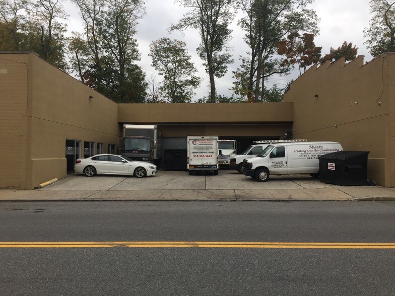 Primary Photo Of 1000 Saw Mill River Rd, Yonkers Warehouse For Lease