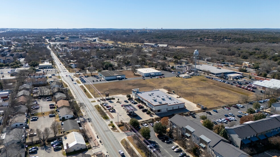 More Photos Of 641 Mill St, San Marcos Restaurant For Lease