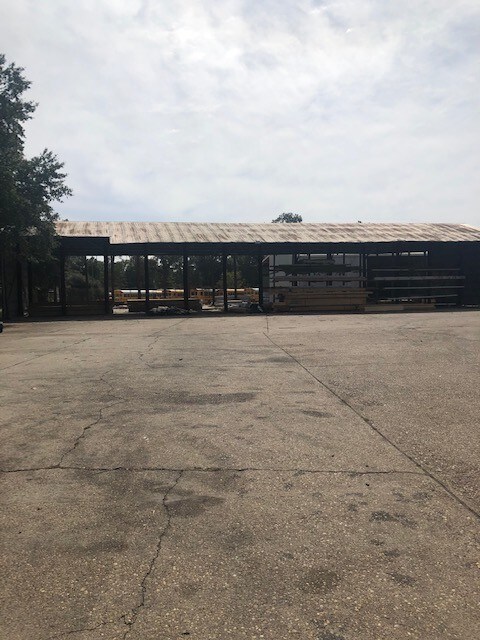 More Photos Of 2020 Midway St, Shreveport Distribution For Sale