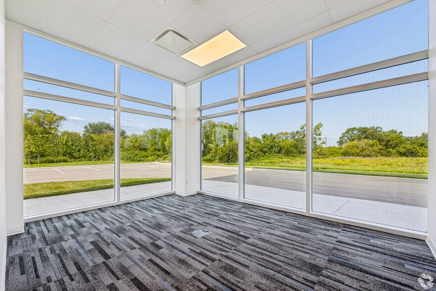 More Photos Of 1575 Clements Rd, Pickering Manufacturing For Lease