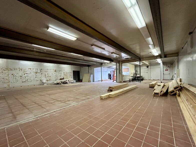 More Photos Of 1560 S Delaware Dr, Mount Bethel Food Processing For Sale