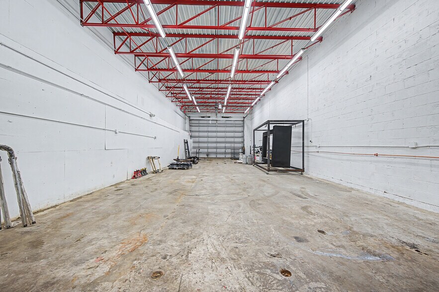 More Photos Of 204 Providence St, Hyde Park Industrial For Lease