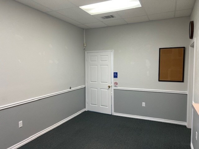 More Photos Of 3106 S W S Young Dr, Killeen Medical For Lease