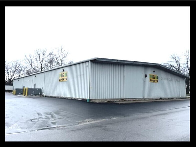 Primary Photo Of 204 W Bourke, Macon Warehouse For Sale
