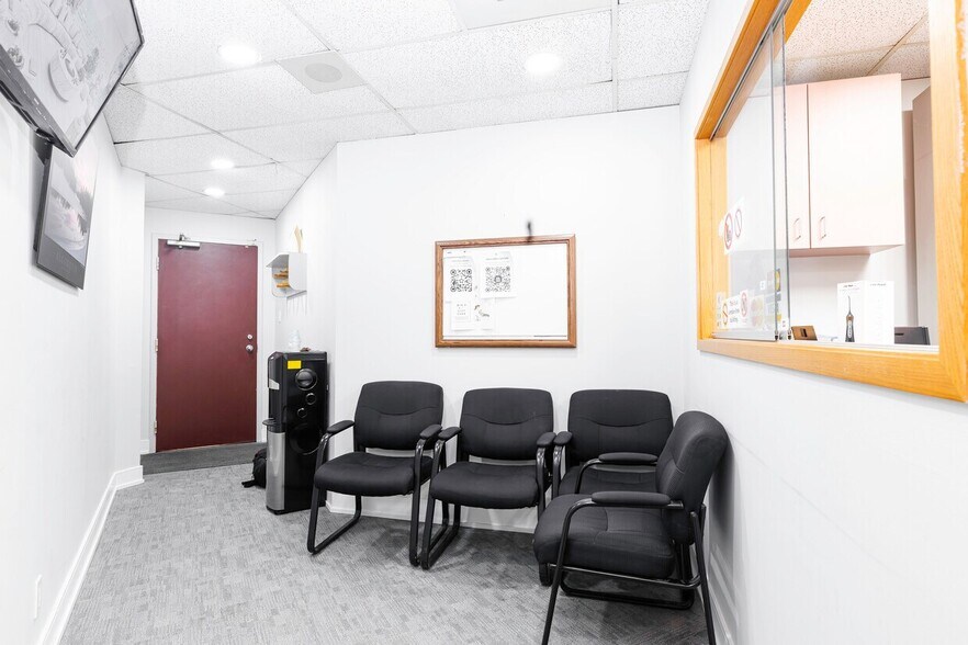 More Photos Of 3852 Finch Ave, Toronto Office For Sale