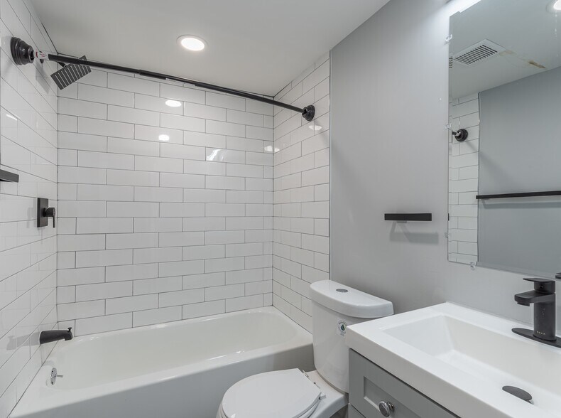 More Photos Of 1007-1023 Bullock Ave, Lansdowne Apartments For Sale