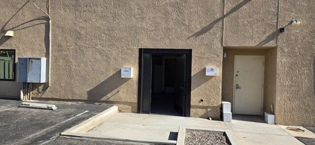 More Photos Of 18056 Wika Rd, Apple Valley Medical For Lease