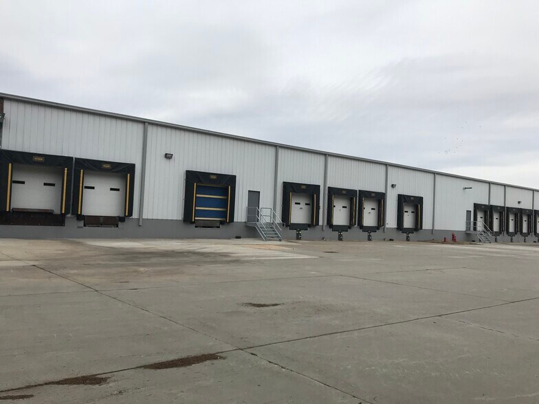 Primary Photo Of 192 Murdock Rd, Troutman Manufacturing For Lease