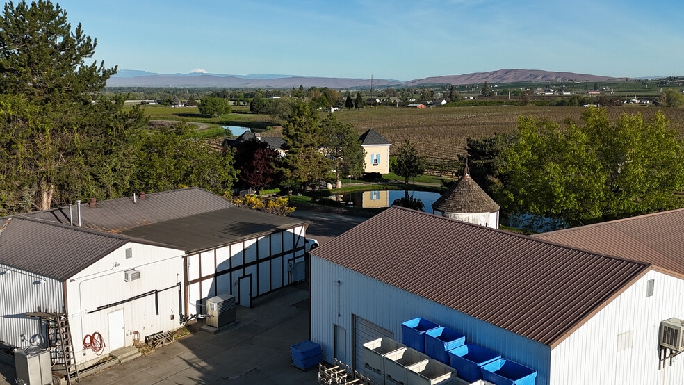 More Photos Of 500 S Bonair Rd, Zillah Winery Vineyard For Sale