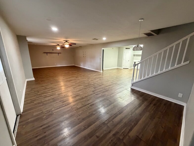 More Photos Of 831 FM 2917 Rd, Alvin Religious Facility For Sale