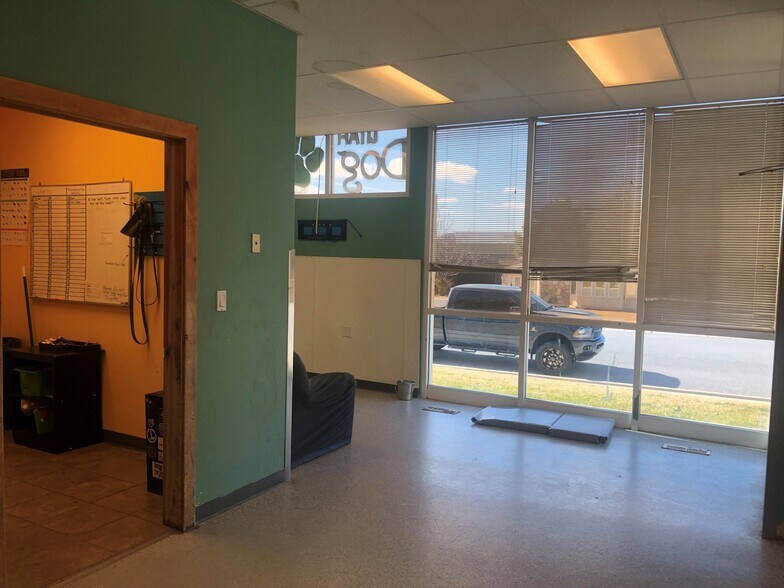 More Photos Of 596 W 1500 S, Woods Cross Freestanding For Sale