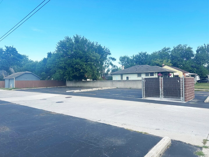 More Photos Of 15163 E 10 Mile Rd, Eastpointe Freestanding For Sale